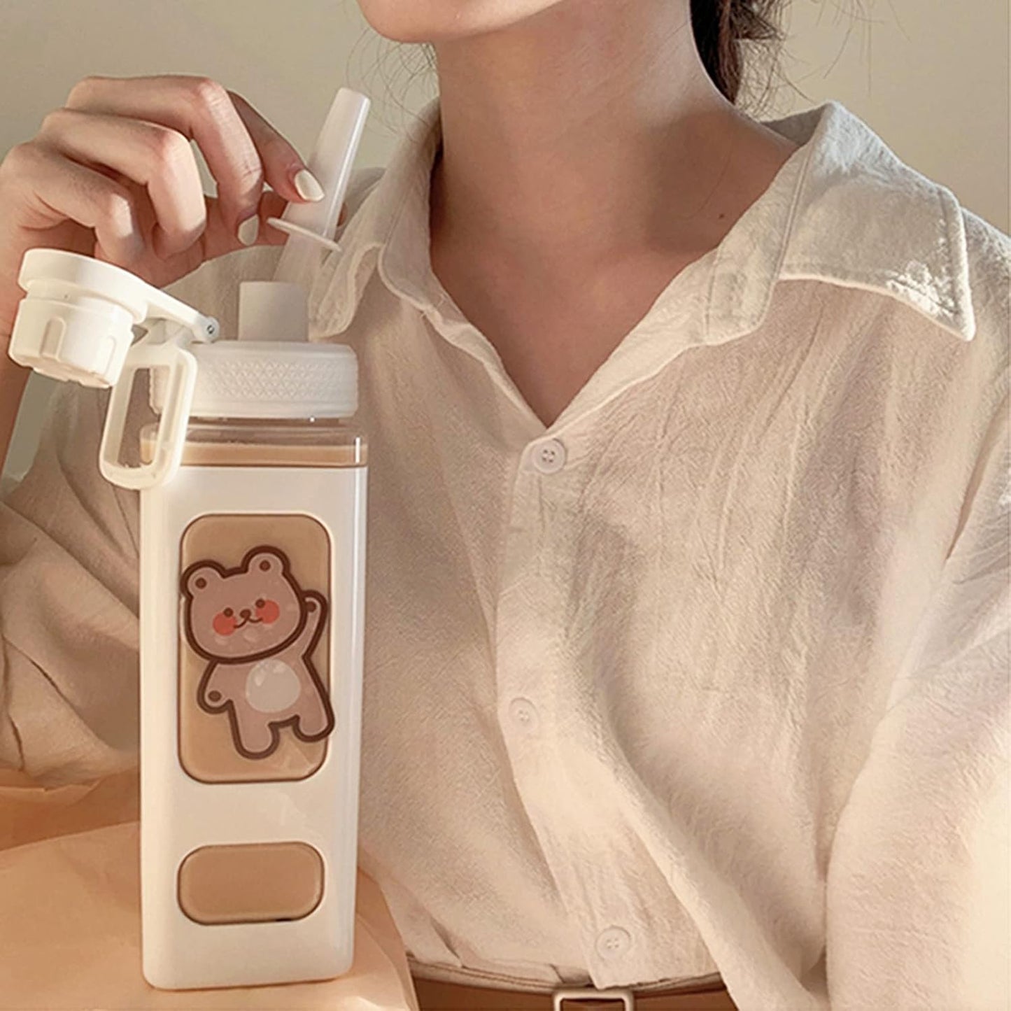 Kawaii water bottle 700/900ml with integrated straw