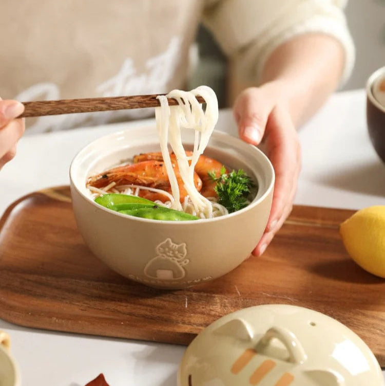 Kawaii cat ramen bowl with lid
