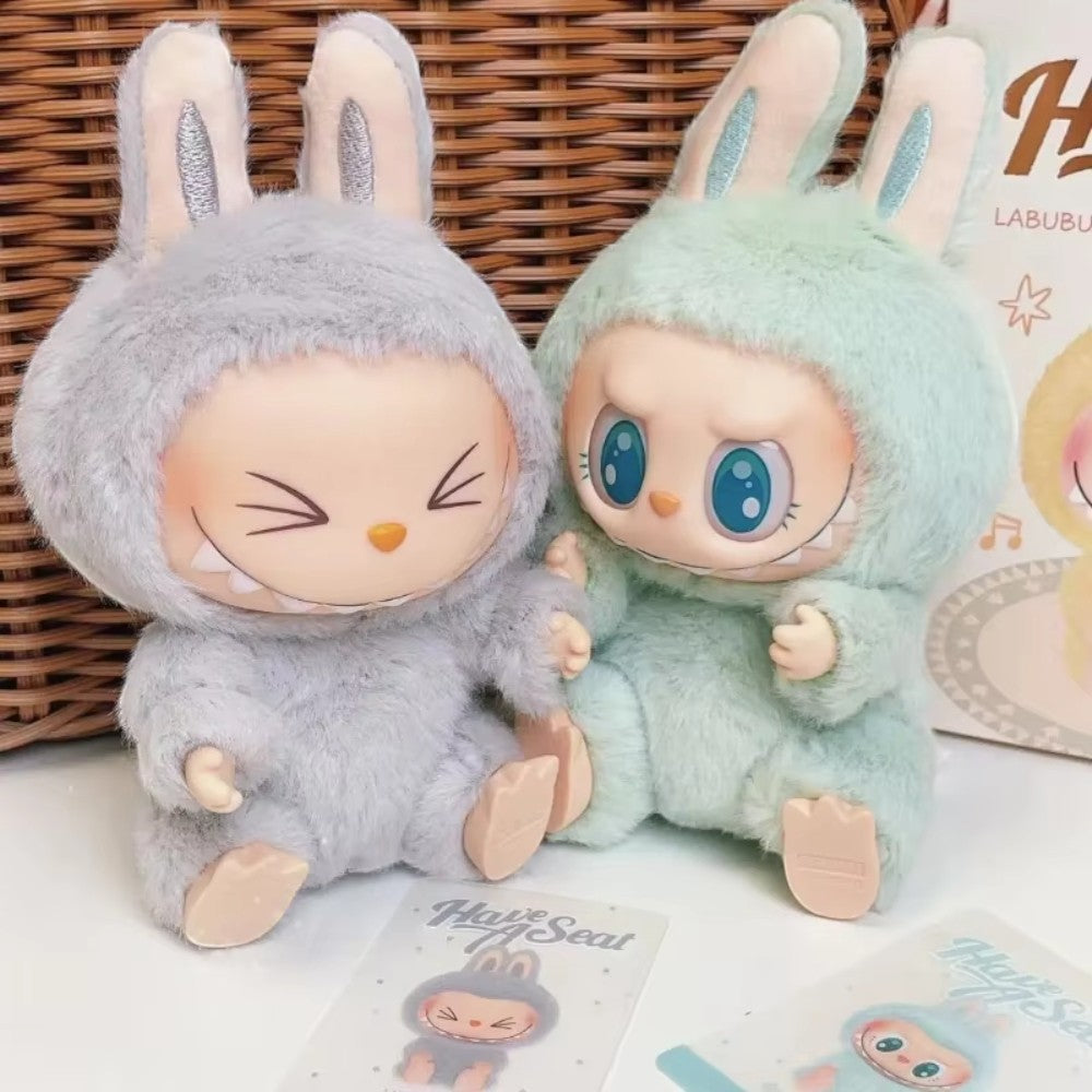 Peluche Labubu boîte mystère assis