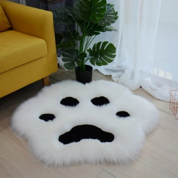 Tapis moelleux en forme de patte de chat